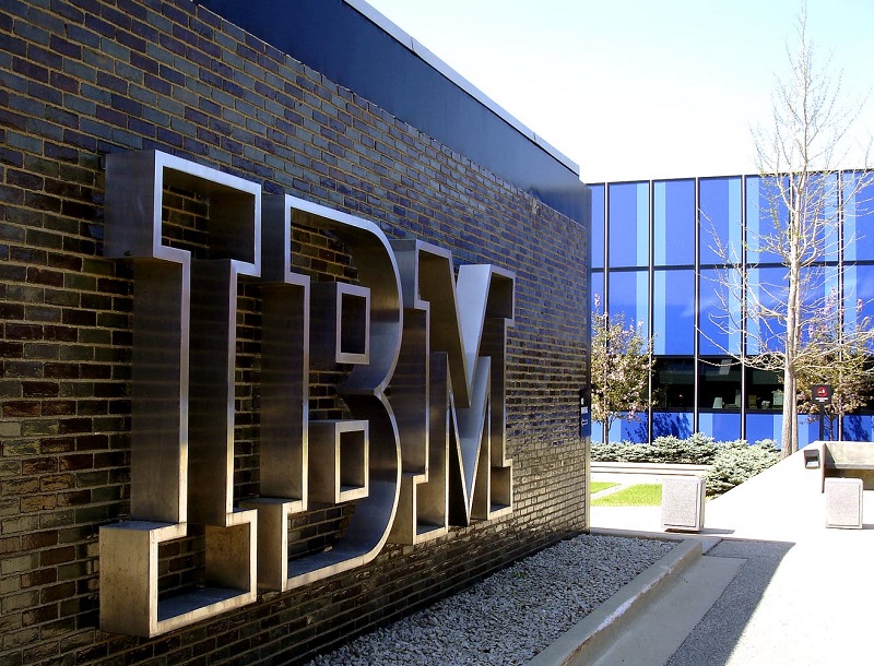 [Giới Thiệu] IBM là gì? Cơ hội việc làm của giới trẻ với “tên to con” này